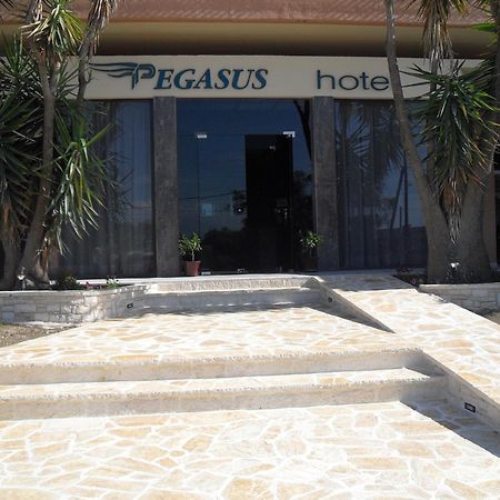 Pegasus Hotel Рода Экстерьер фото